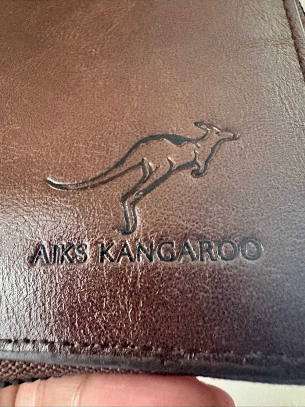AIKS Kangaroo Brown Leather Zip Wallet